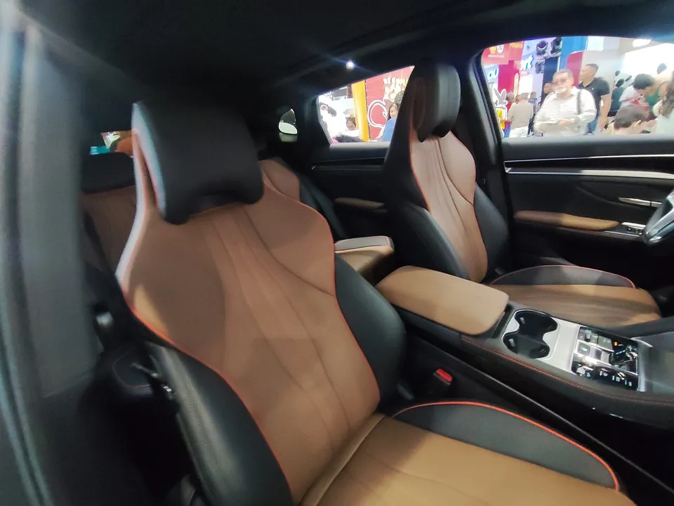 BYD Song Plus DM-i 2025 — фото 9