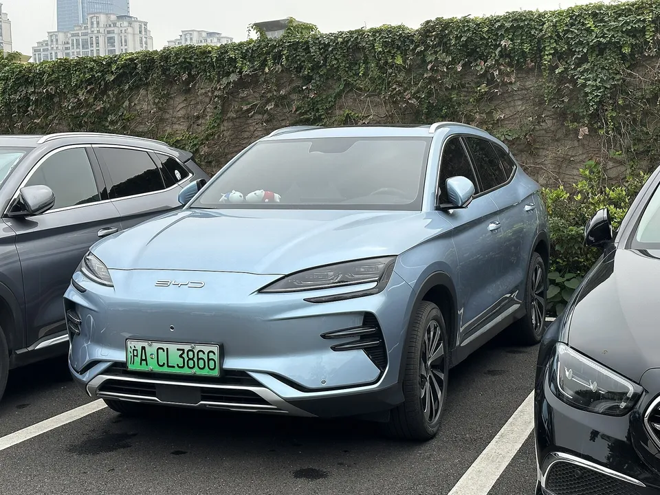BYD Song Plus DM-i 2025 — фото 5