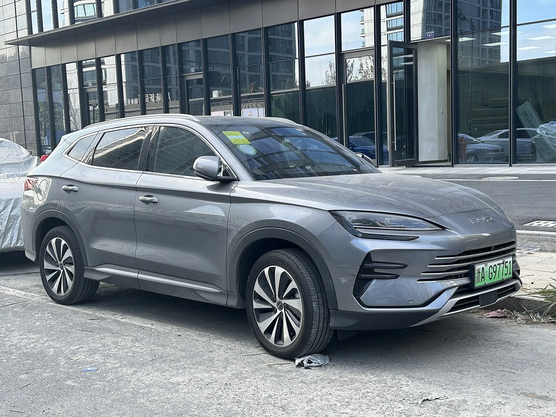 BYD Song Plus DM-i — фото 3