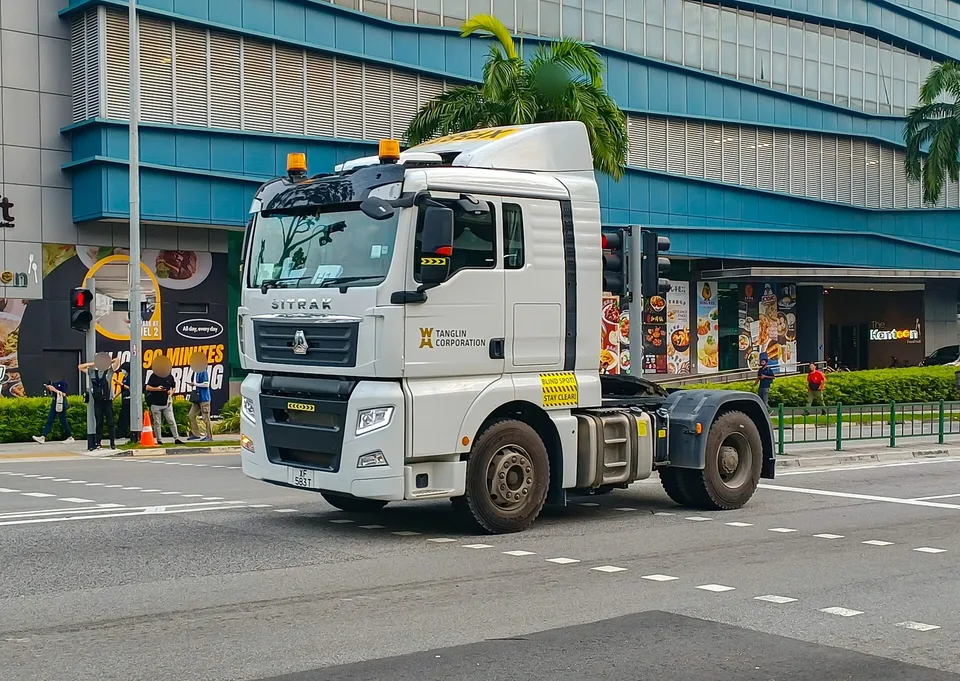 Sitrak C7H 2025